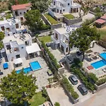 Villa Persis By *