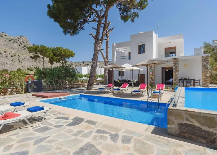 Вилла Persis By *