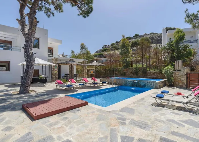 Villa Persis By Pefki